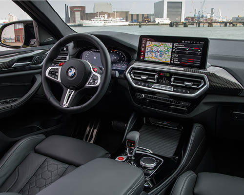BMW X4M Cockpit