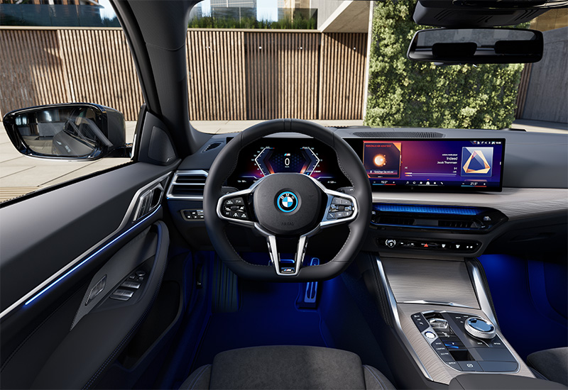 BMW i4 Cockpit