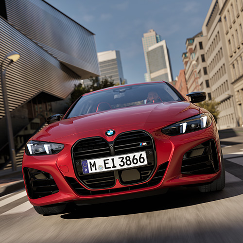 BMW 4er Coupé Front bei der Fahrt