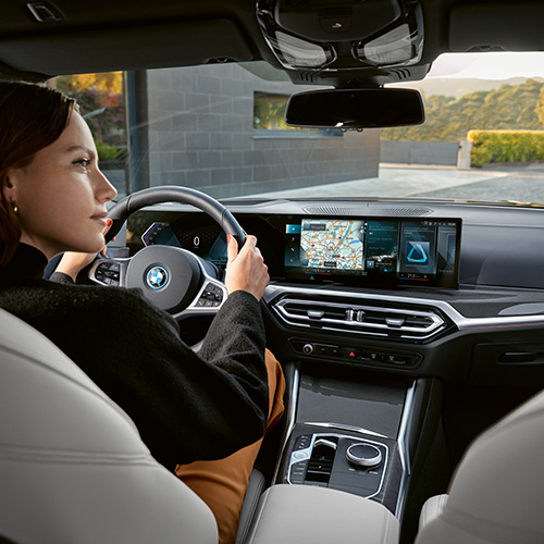 BMW Touring, Innenraum, Frau am Lenkrad