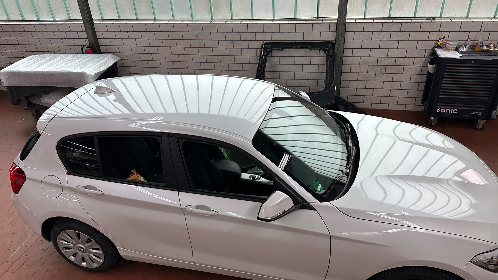 BMW Karosserie Werkstatt, Dach nachher