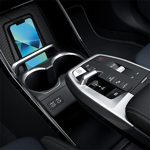 BMW X1 M35i Ablagefach und Bedieneinheit iDrive