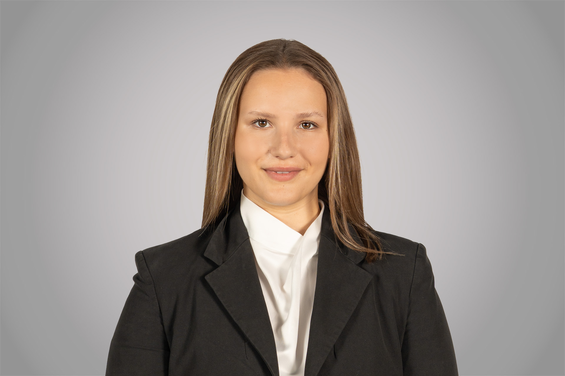 Pia Schaab Verkauf Neue Automobile BMW ARNOLD Hösbach